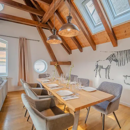 Luxomes - Streetart Old Town Apartment- Central Ingolstadt Exterior photo